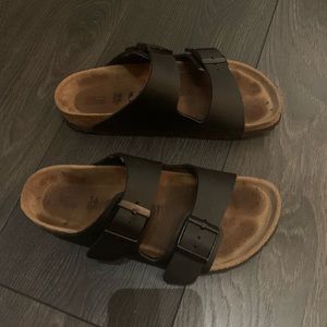 Birkenstock Arizona black leather soft bed